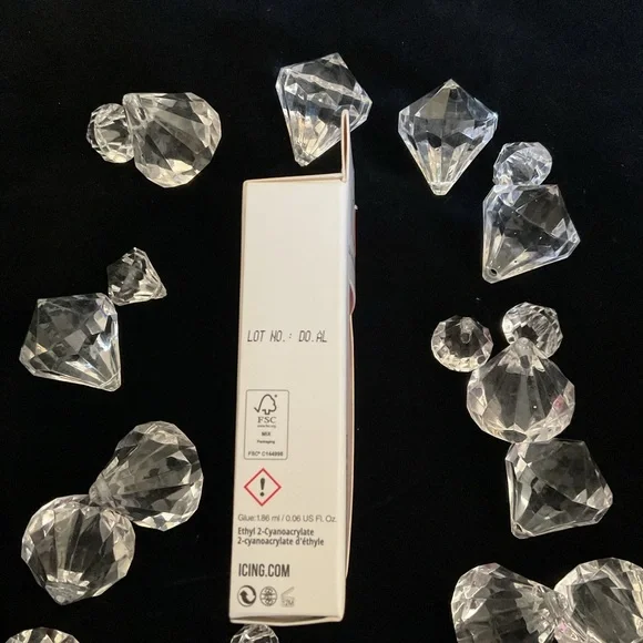 Icing press on nails - Picture 4 of 4